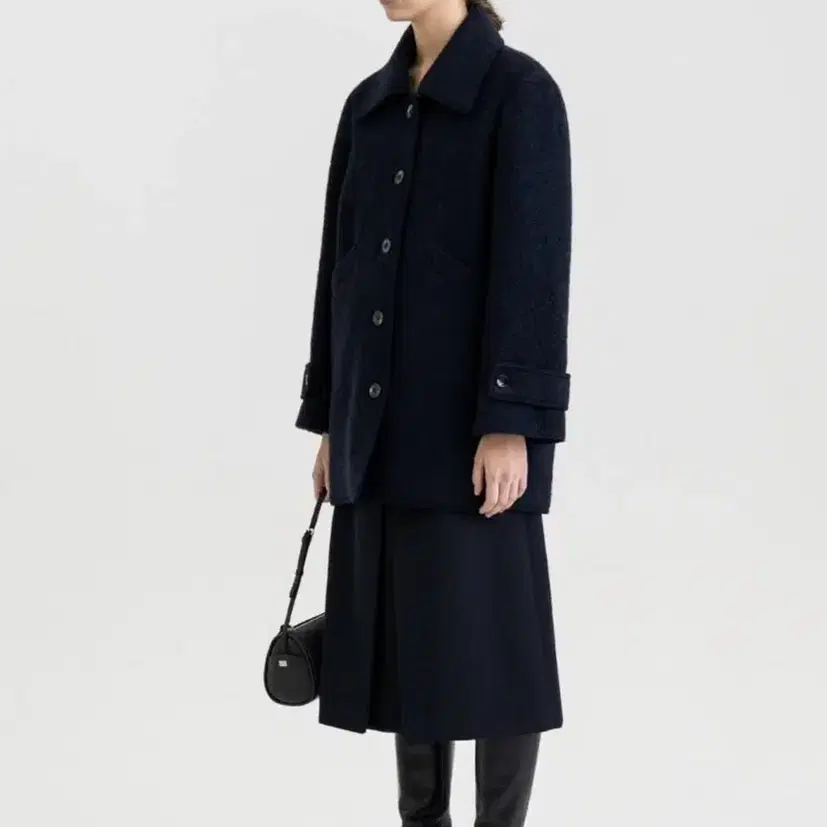 킨더살몬 Woolly Half Coat Navy