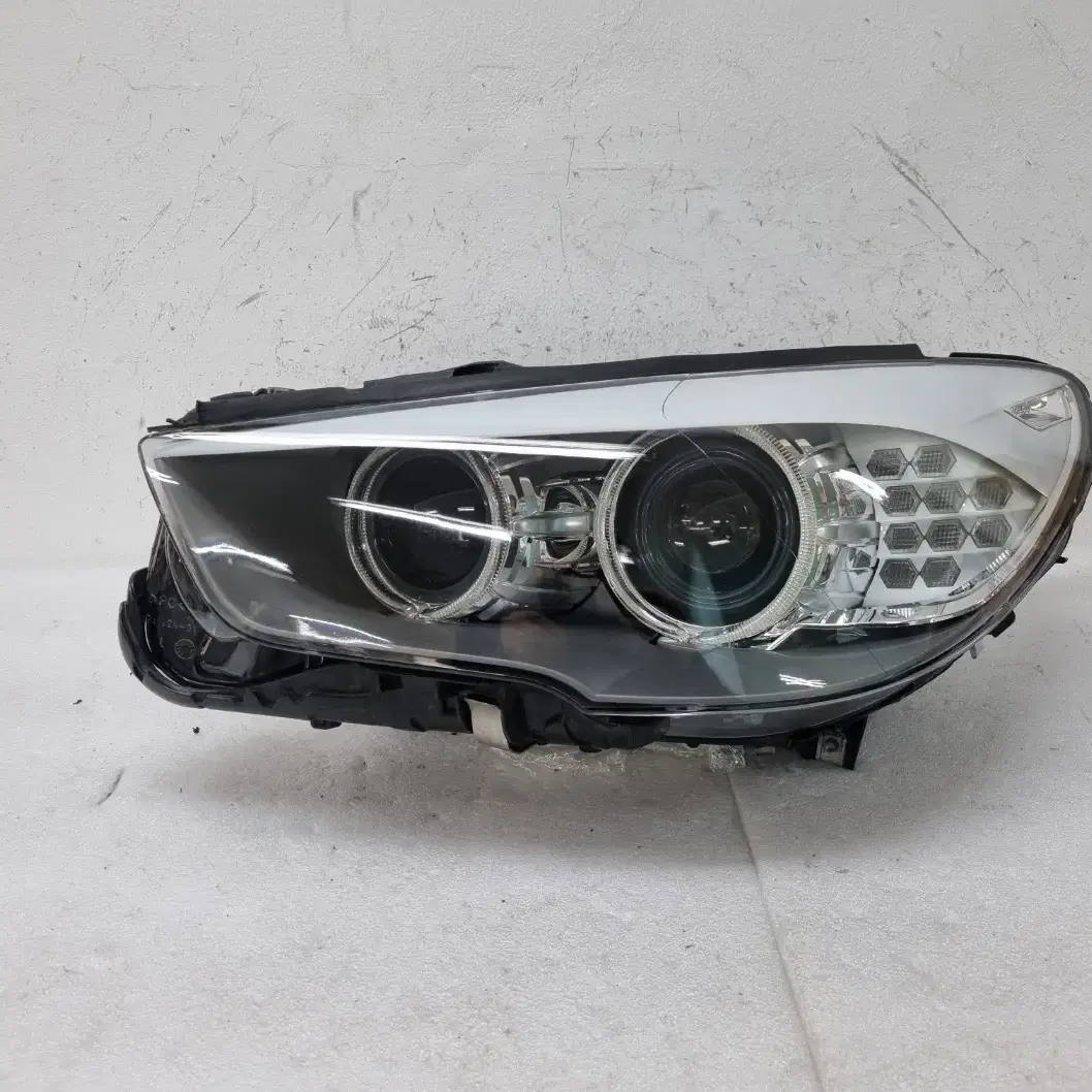 BMW 5GT F07 전기형 제논 HID 헤드라이트 전조등 운전석