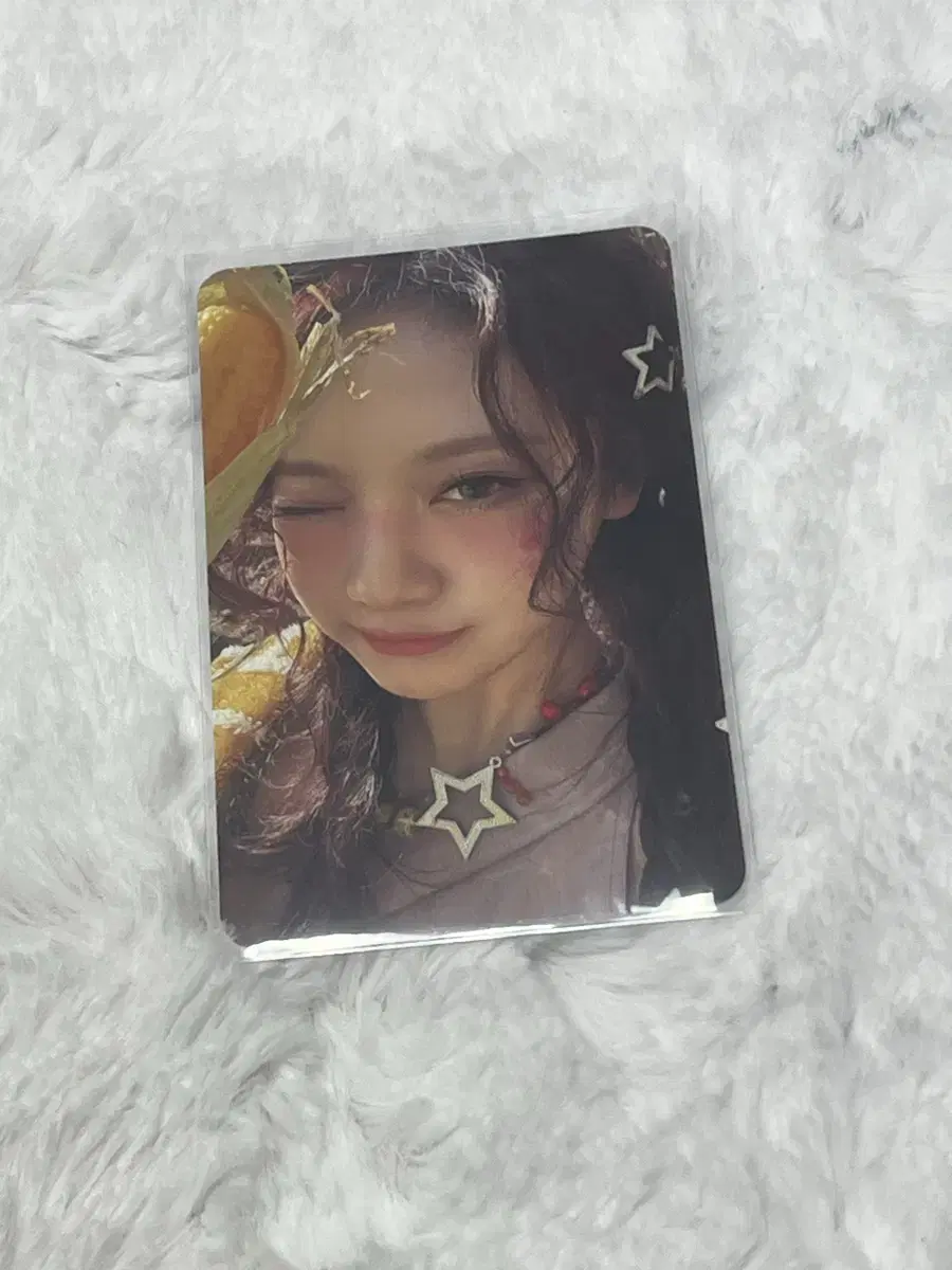 Aespa ningning Armageddon zine photocard sells