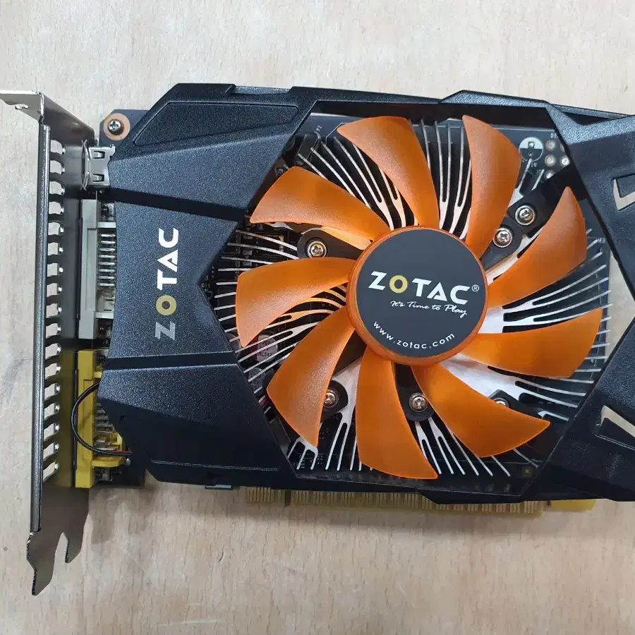 ZOTAC GTX 750 1G 그래픽카드