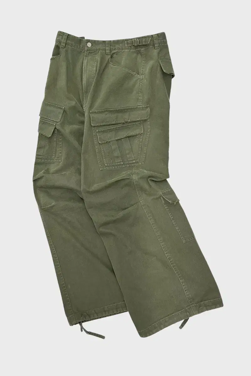 [2] Non-nodal double pocket cargo pants