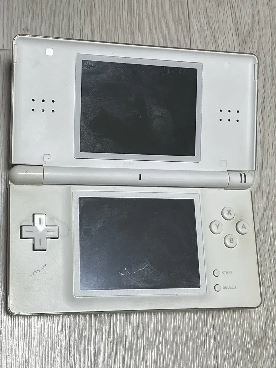 닌텐도 ds lite + tt칩