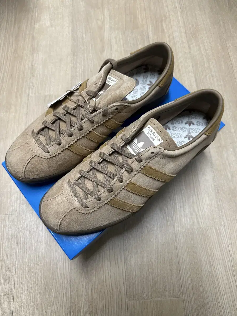 adidas Tobacco Pantone Mesa 285