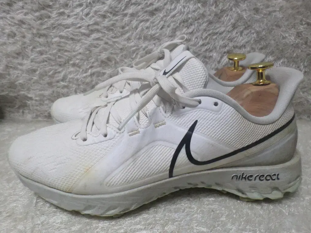 LEW Luck Salvage 265 Nike React Infinity Pro White Golf Shoes Used Shoes