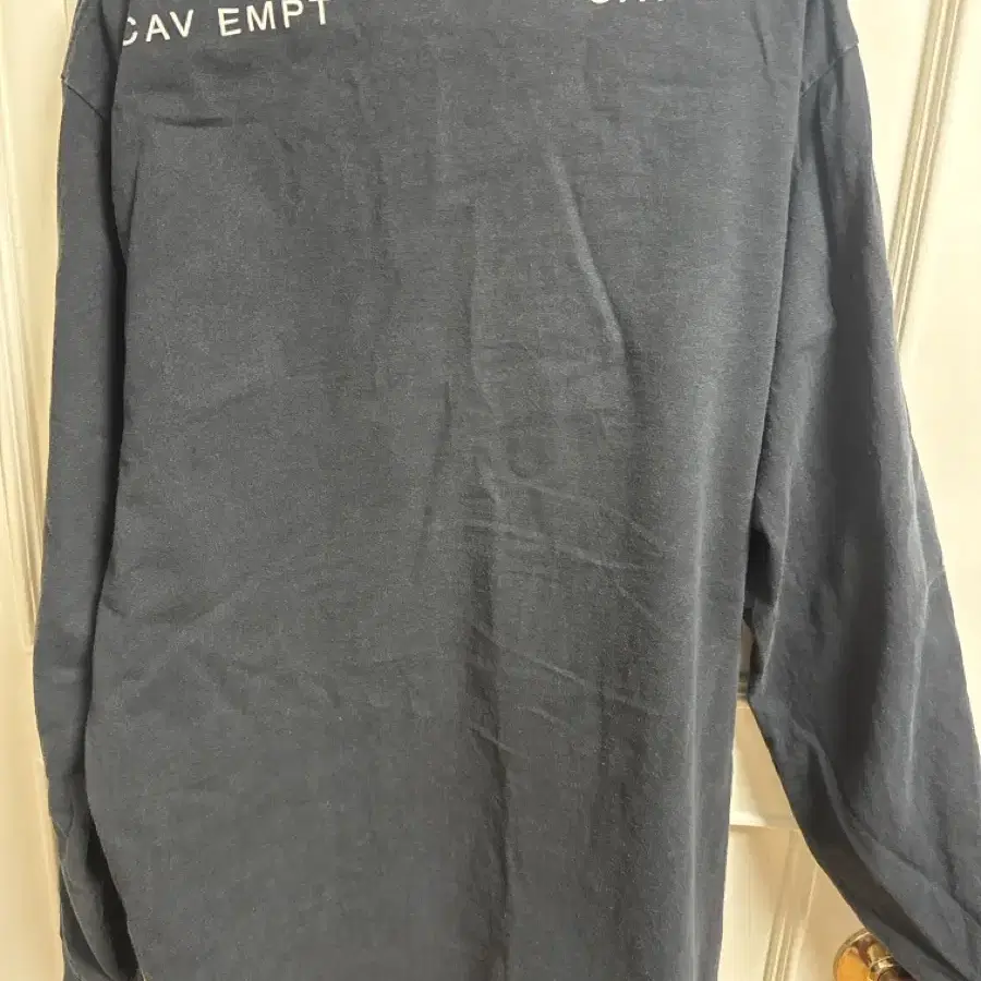 카브엠트 cav empt XL 긴팔티