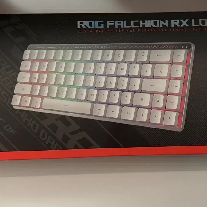 ASUS ROG Falchion RX Low Profile 무선 키보드