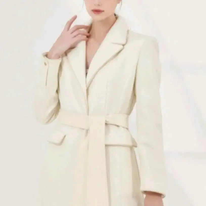 그레이스유 카멘코트 아이보리 Carmen Coat (Ivory)