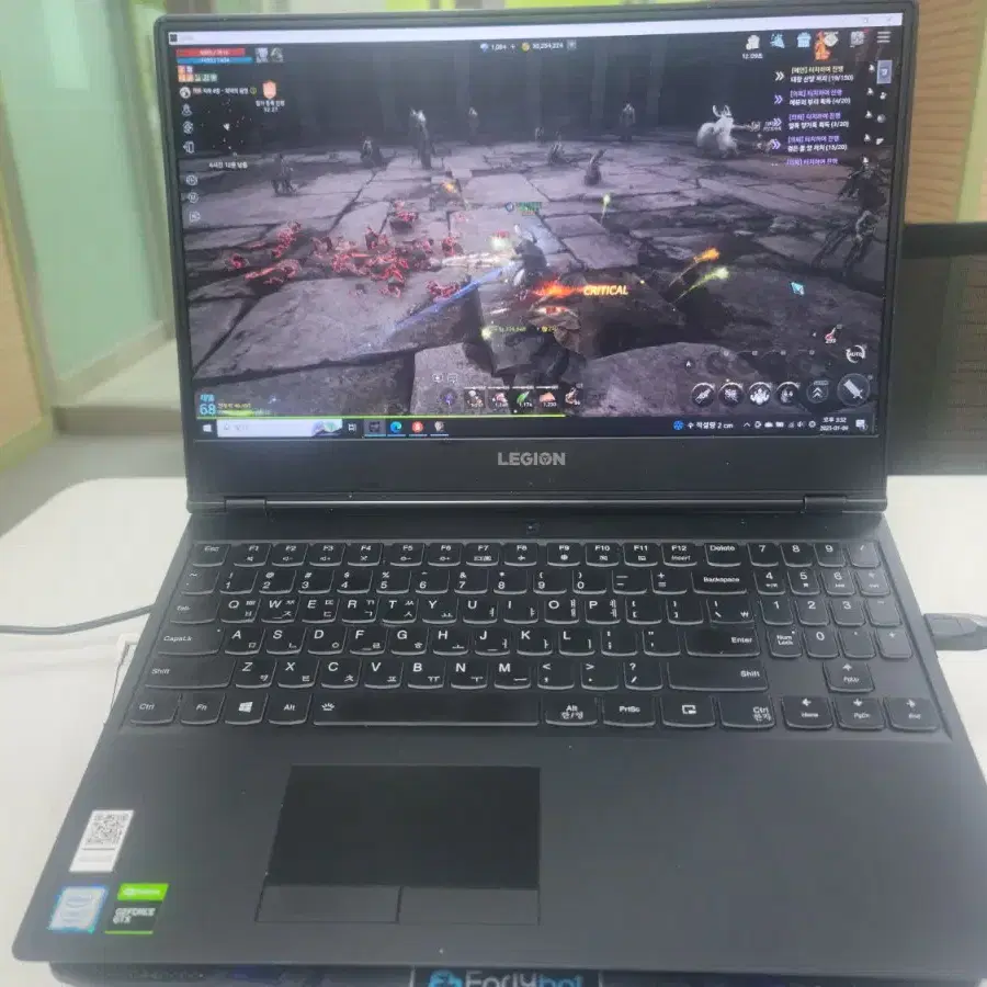 y540 게이밍 노트북 팝니다. 1660ti