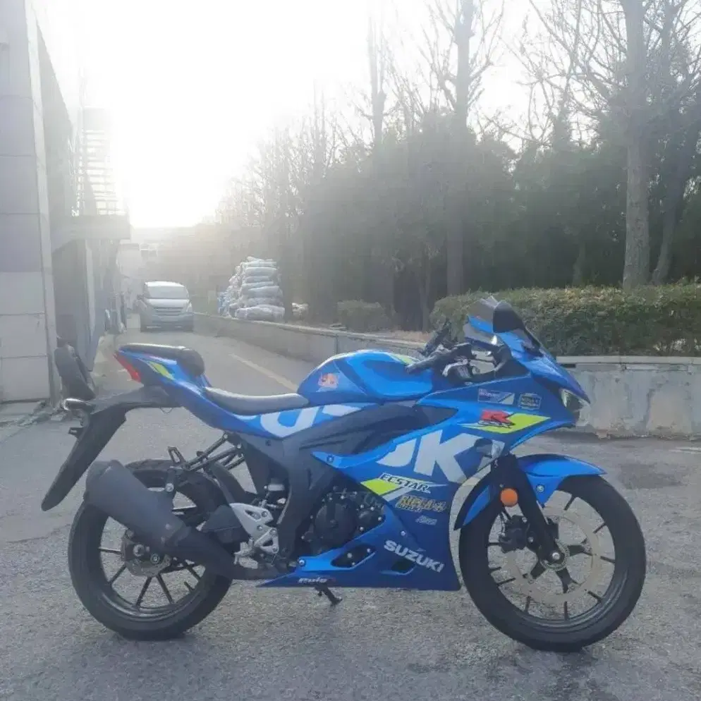 스즈키 GSX-R 125 20년식 깔끔한차량