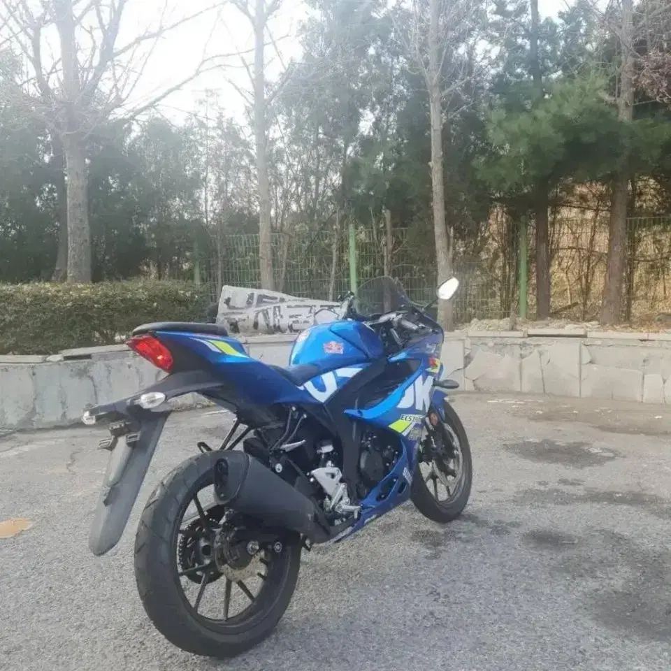 스즈키 GSX-R 125 20년식 깔끔한차량