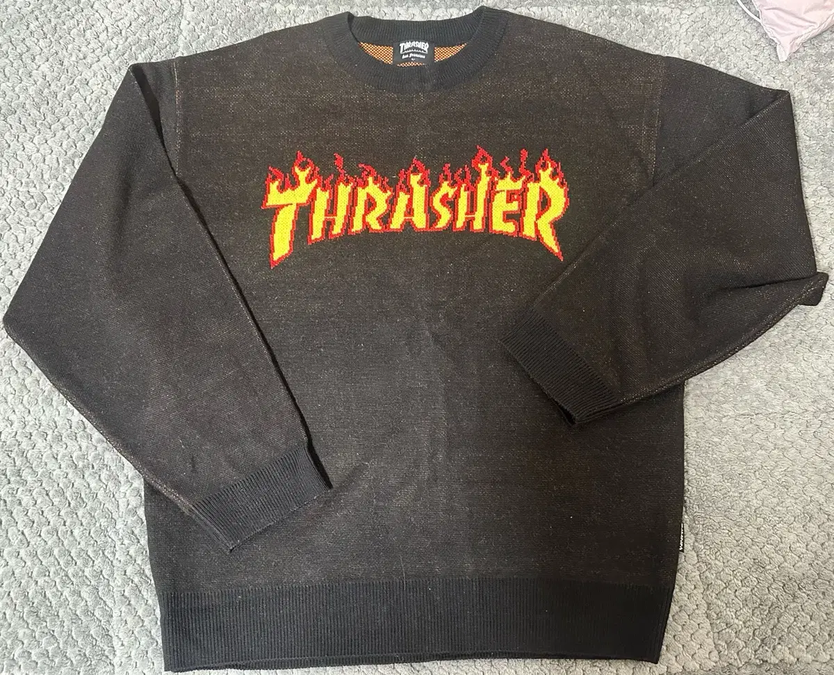 트레셔 thrasher  자카드 플레임 로고 니트