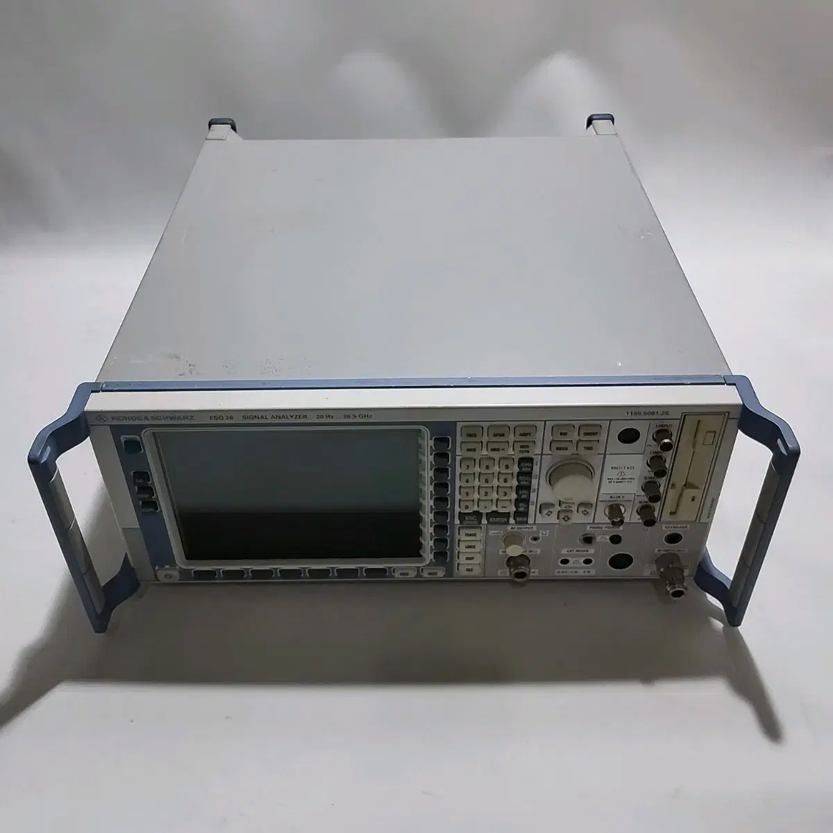 Rohde & Schwarz Signal Analyzer FSQ26