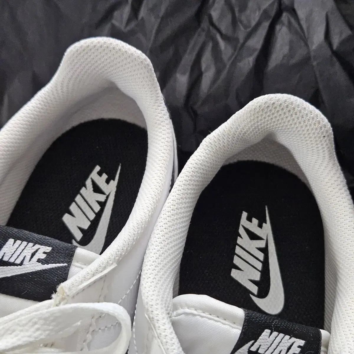 Nike Cortez 나이키 코르테즈 흰검 가죽 245