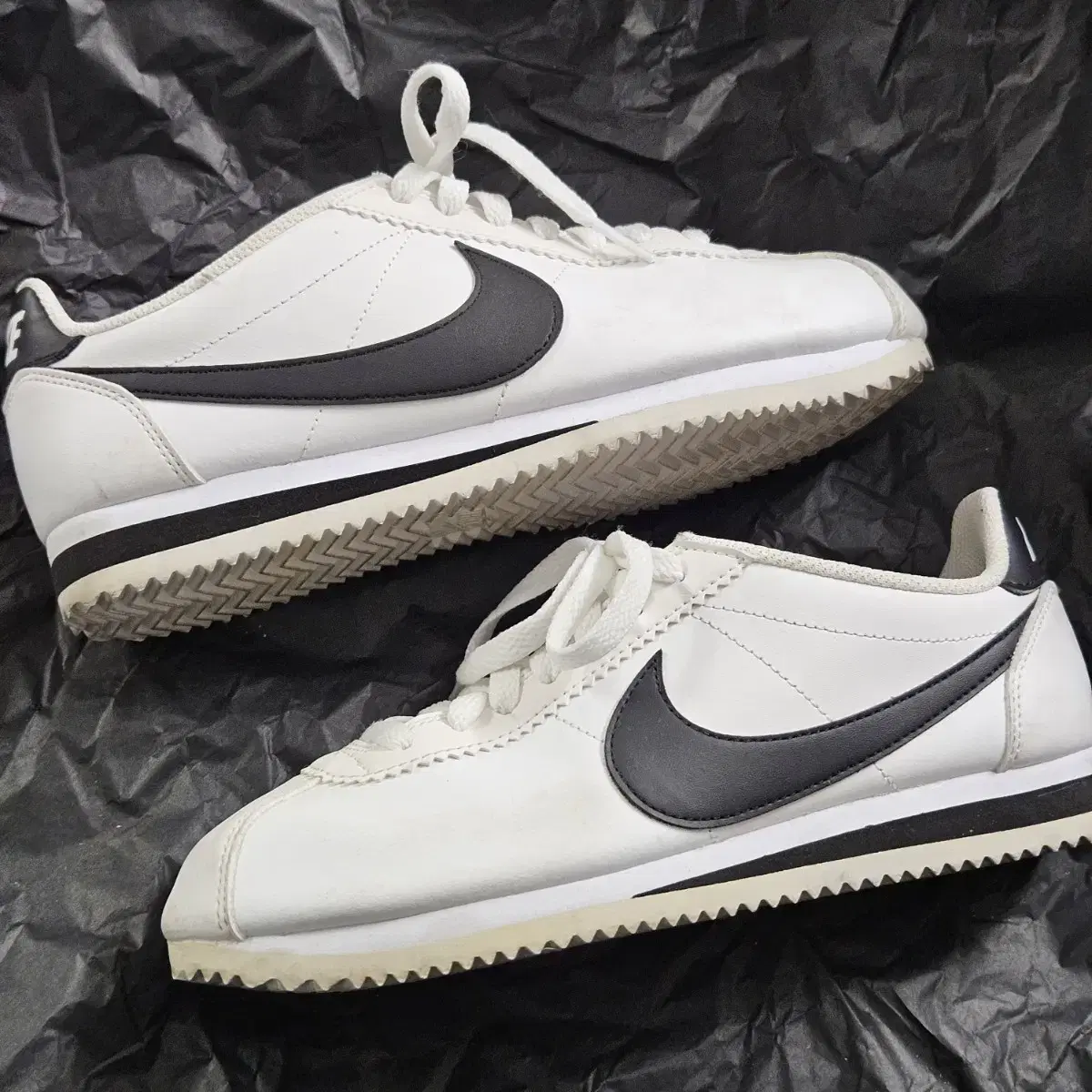 Nike Cortez 나이키 코르테즈 흰검 가죽 245