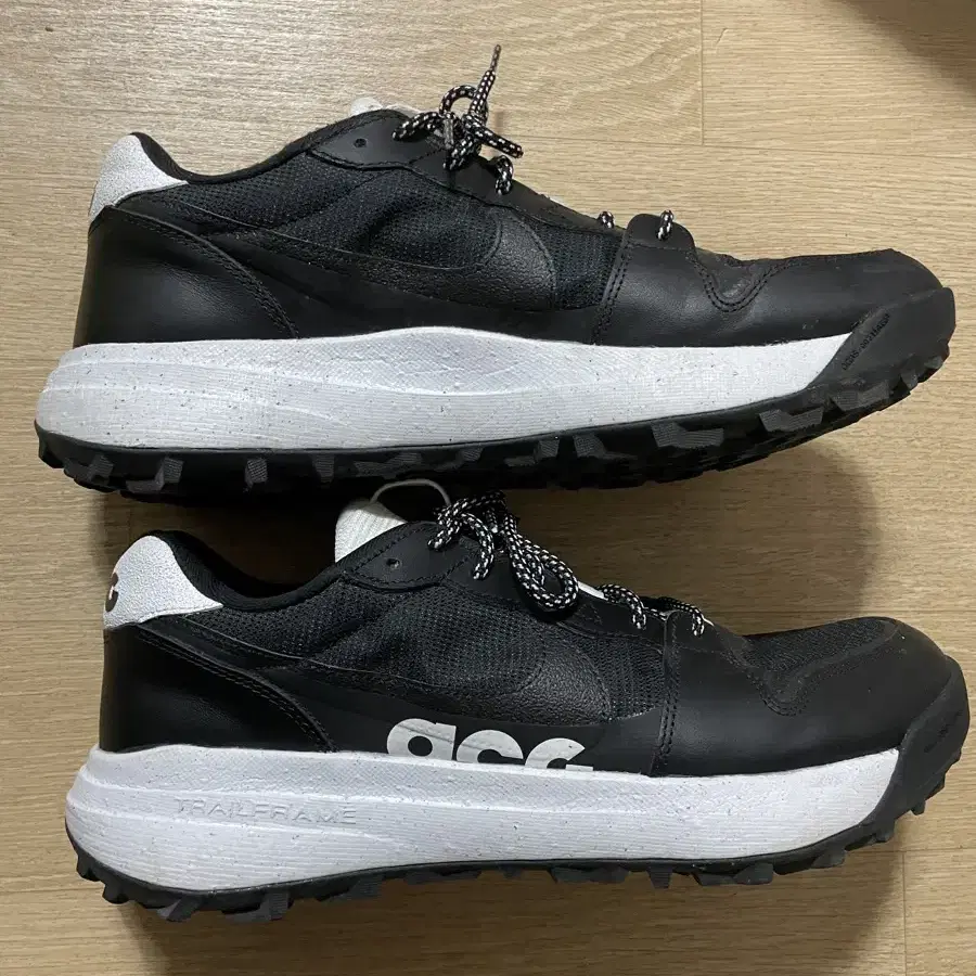 나이키 acg 로우케이트 290