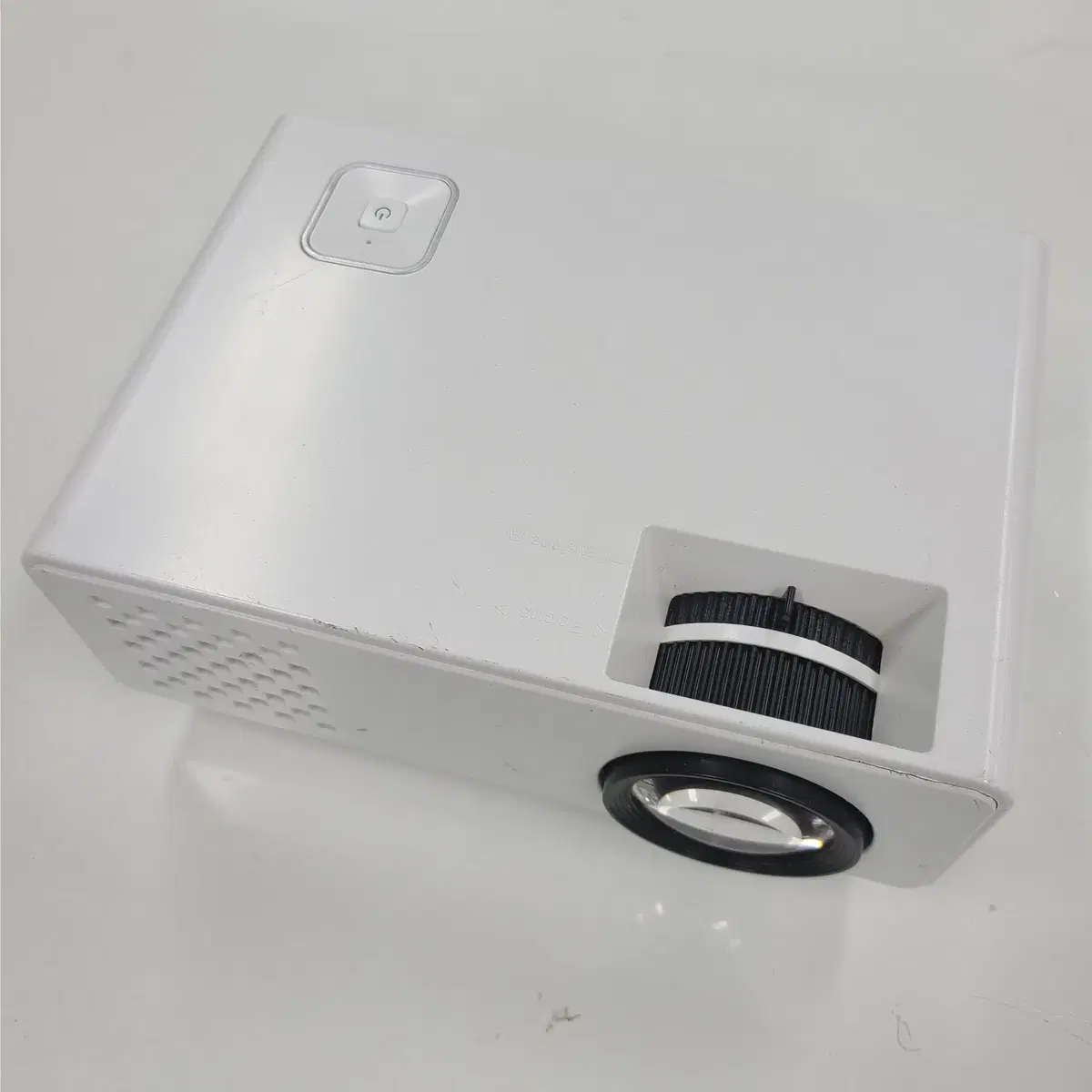 Lightcom Coms RE342 Minibeam Used Beam Projector