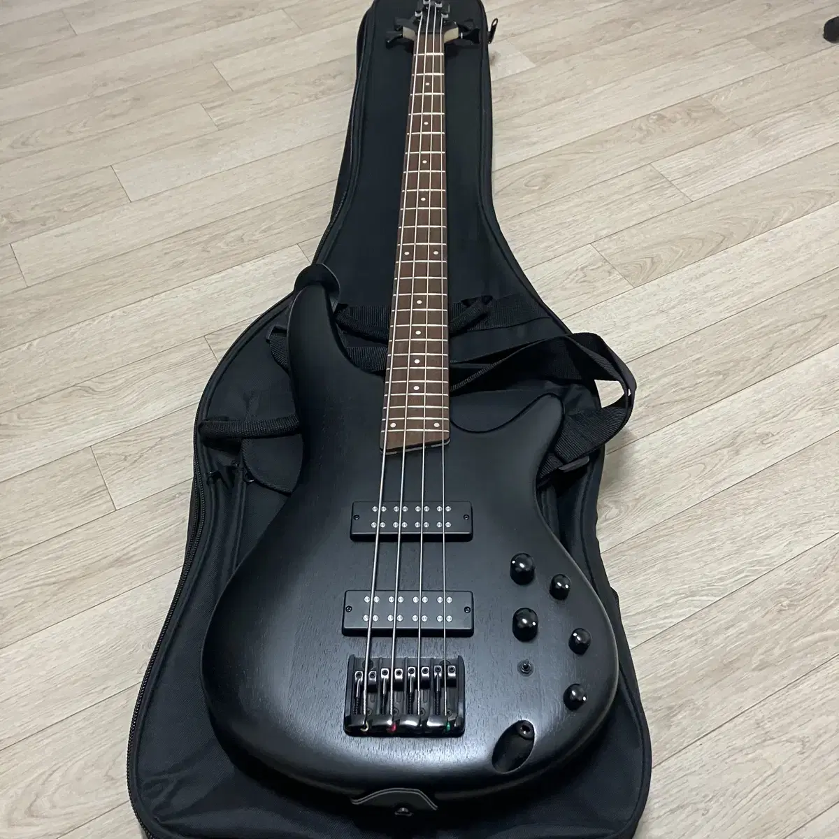 아이바네즈 Ibanez SR300EB 베이스 무광블랙 앰프 풀패키지