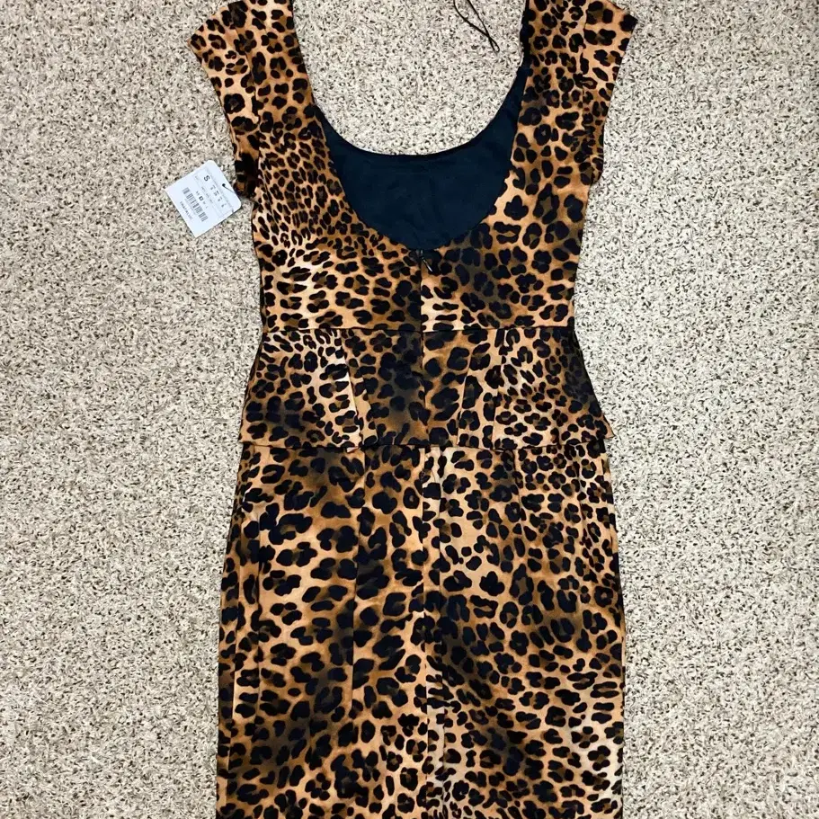 [새제품]ZARA Leopard print mini dress