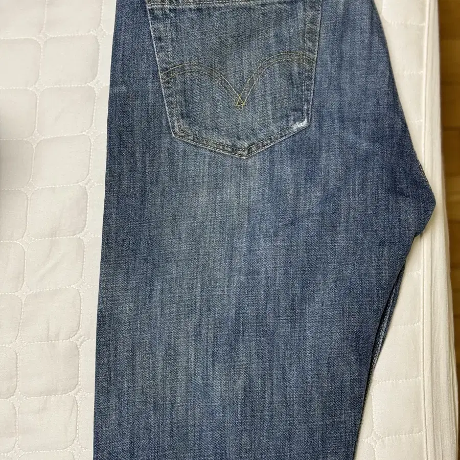 Levis 501 W33 L30