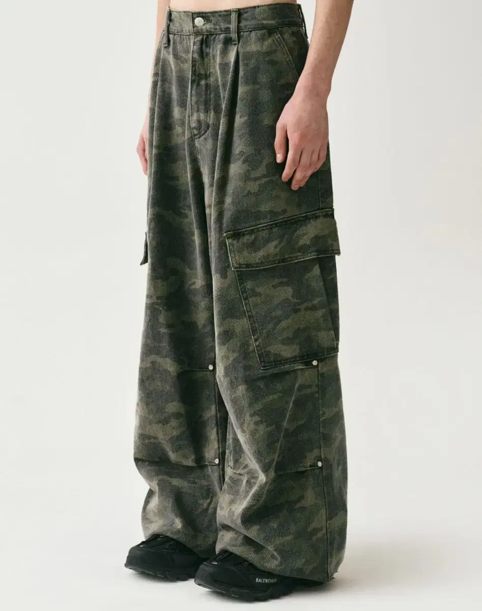 어반드레스 카고팬츠 Side Big Cargo Pants CAMO L사이