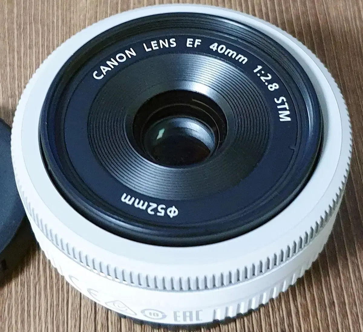 캐논 EF 40mm F2.8 STM 팬케익 화이트