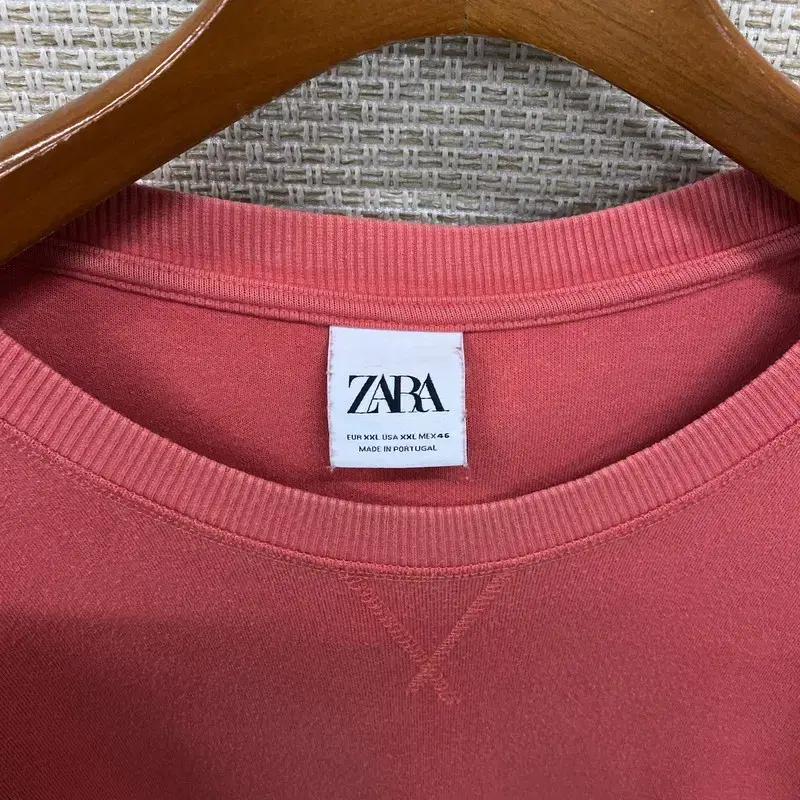 자라 ZARA 캐쥬얼 코랄 맨투맨 105 K07574