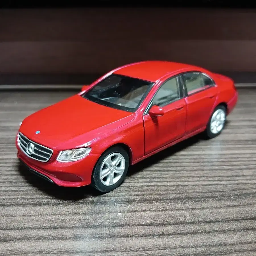 (1/38) 미니카 웰리 벤츠 e클래스 w213 4matic 다이캐스트