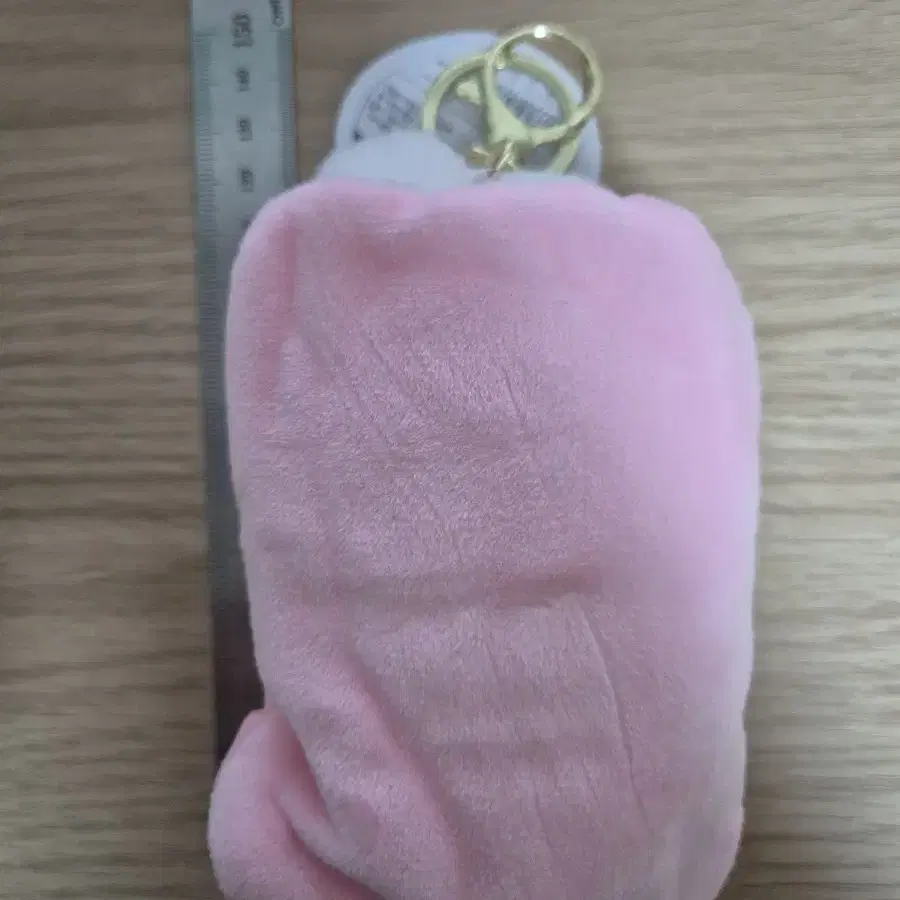 이불 덥고있는 토끼 인형 키링 핑크 11cm