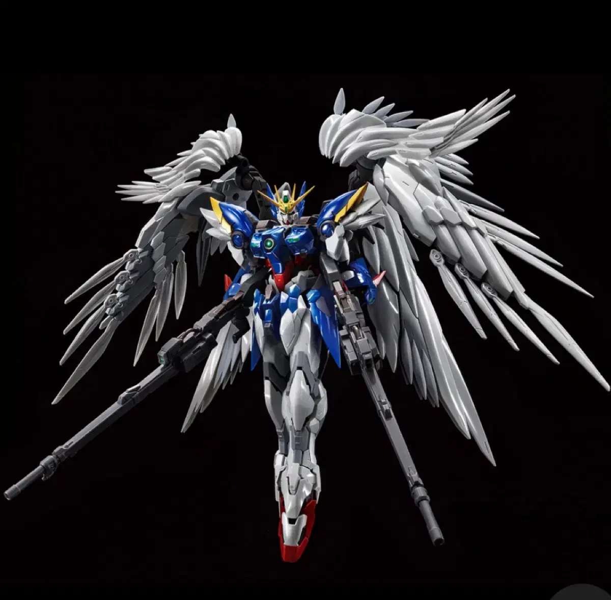 Hi-Resolution Model Wing Gundam Zero (EW)