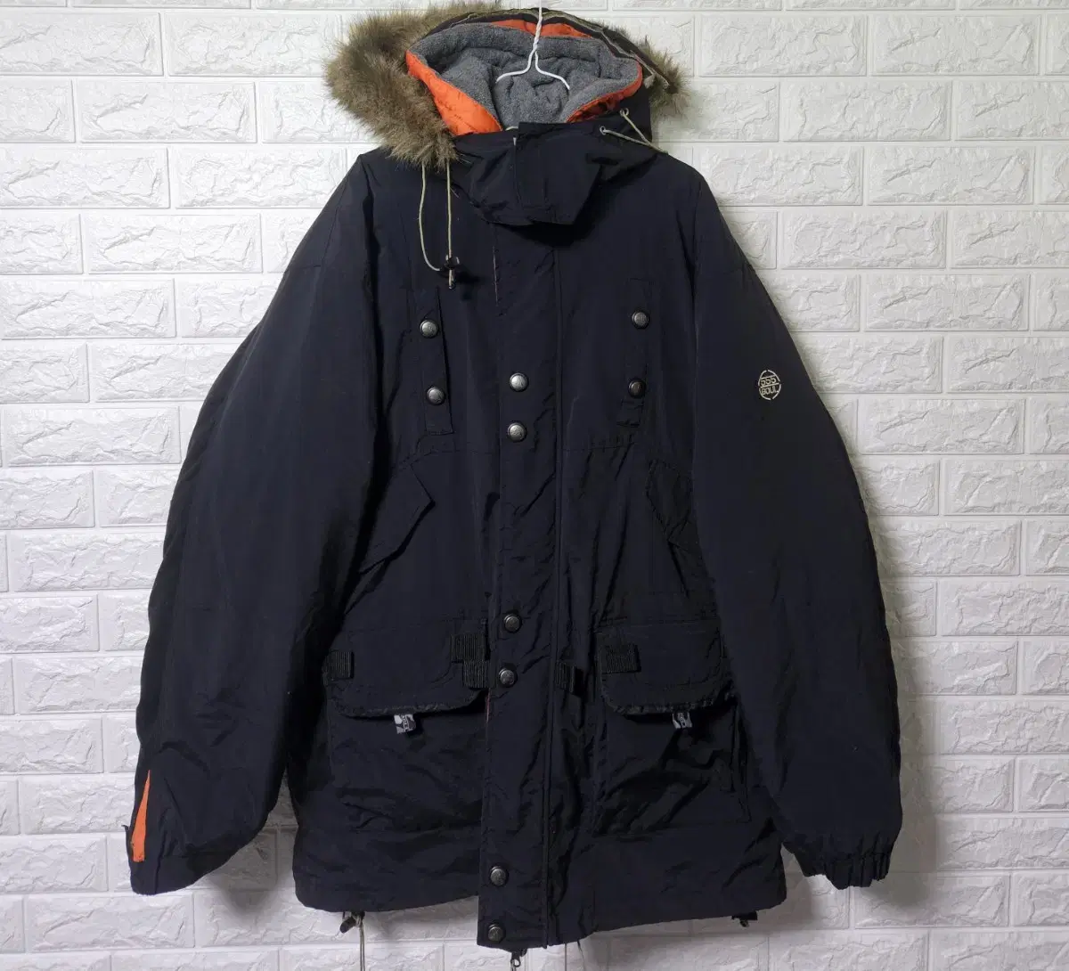 TSS Jumper Jacket sells