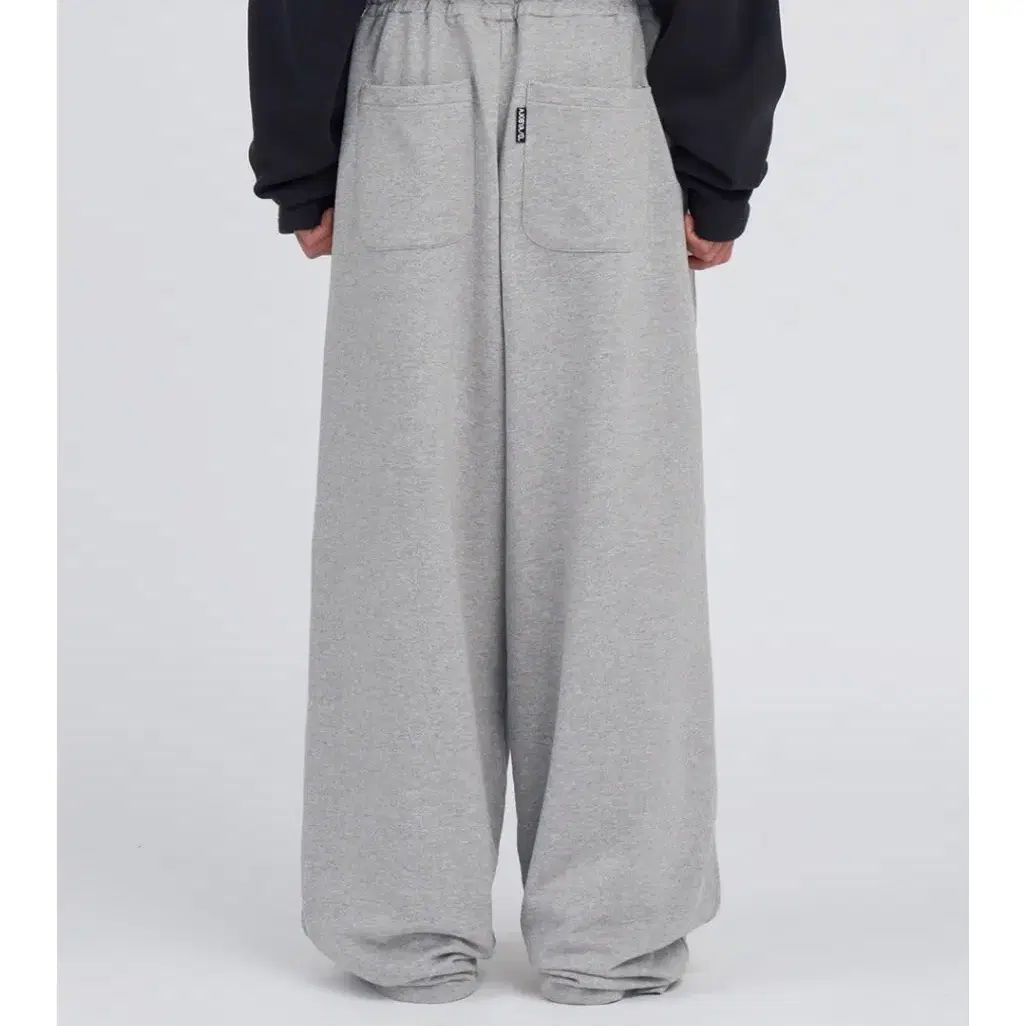 One Tuck Sweat Pants [MELANGE GREY]