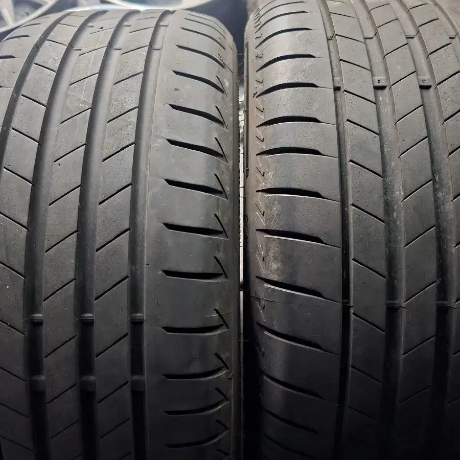 2254517중고 225/45R17중고 브릿지스톤중고 투란자T005런플랫