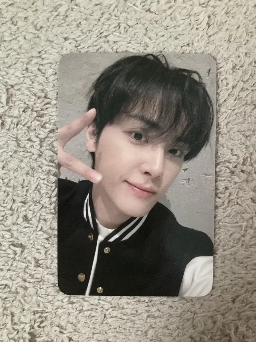 The Boyz Trigger everline pre-order benefit Boyfriend Look Hoodie unreleased photocard Grade WTS