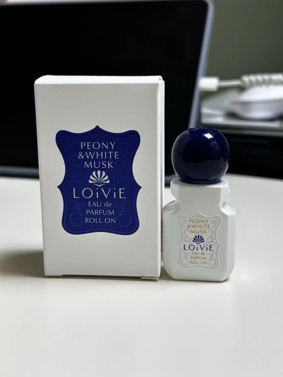 Loewe Eau de Parfum Roll-On P.O. Pioneer & Whitemusk