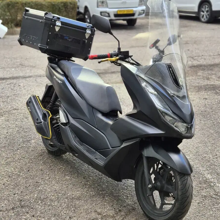 pcx125 21년식 8만 포르자, 엑스맥스 대차원합니다