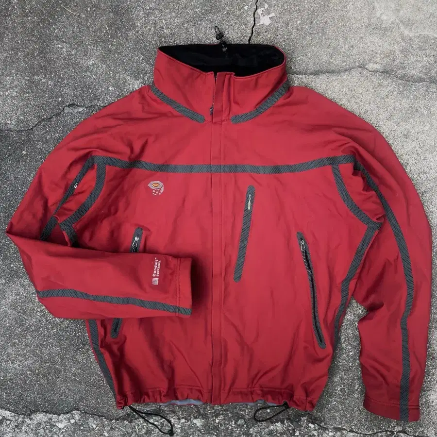 2000s Mountainhardwear Archive jacket