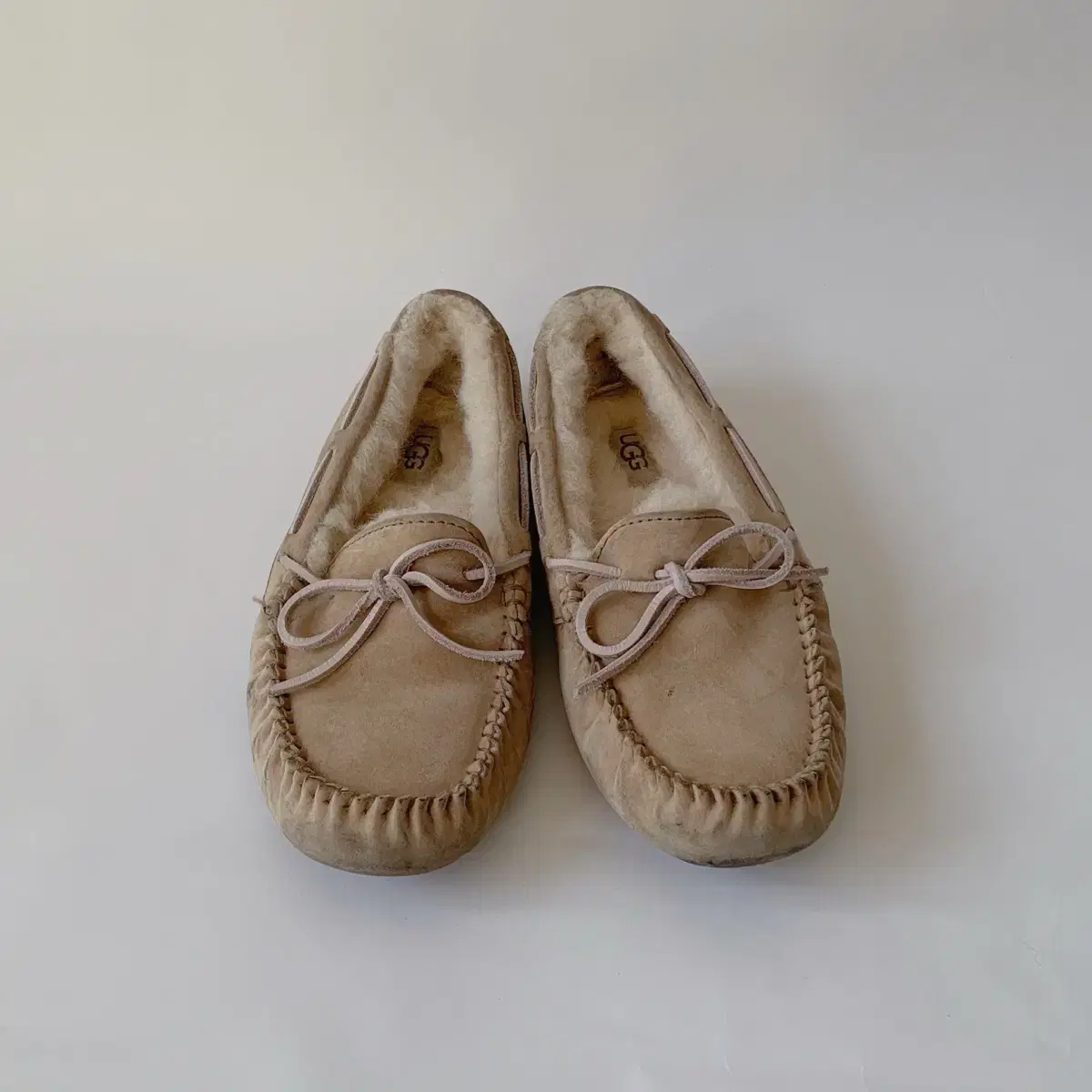 240 어그 Ugg 플랫슈즈