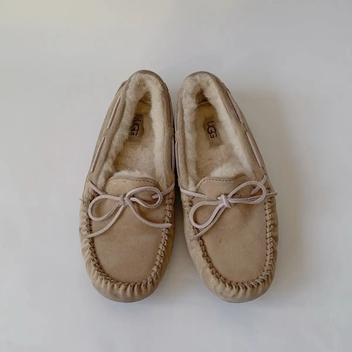 240 어그 Ugg 플랫슈즈