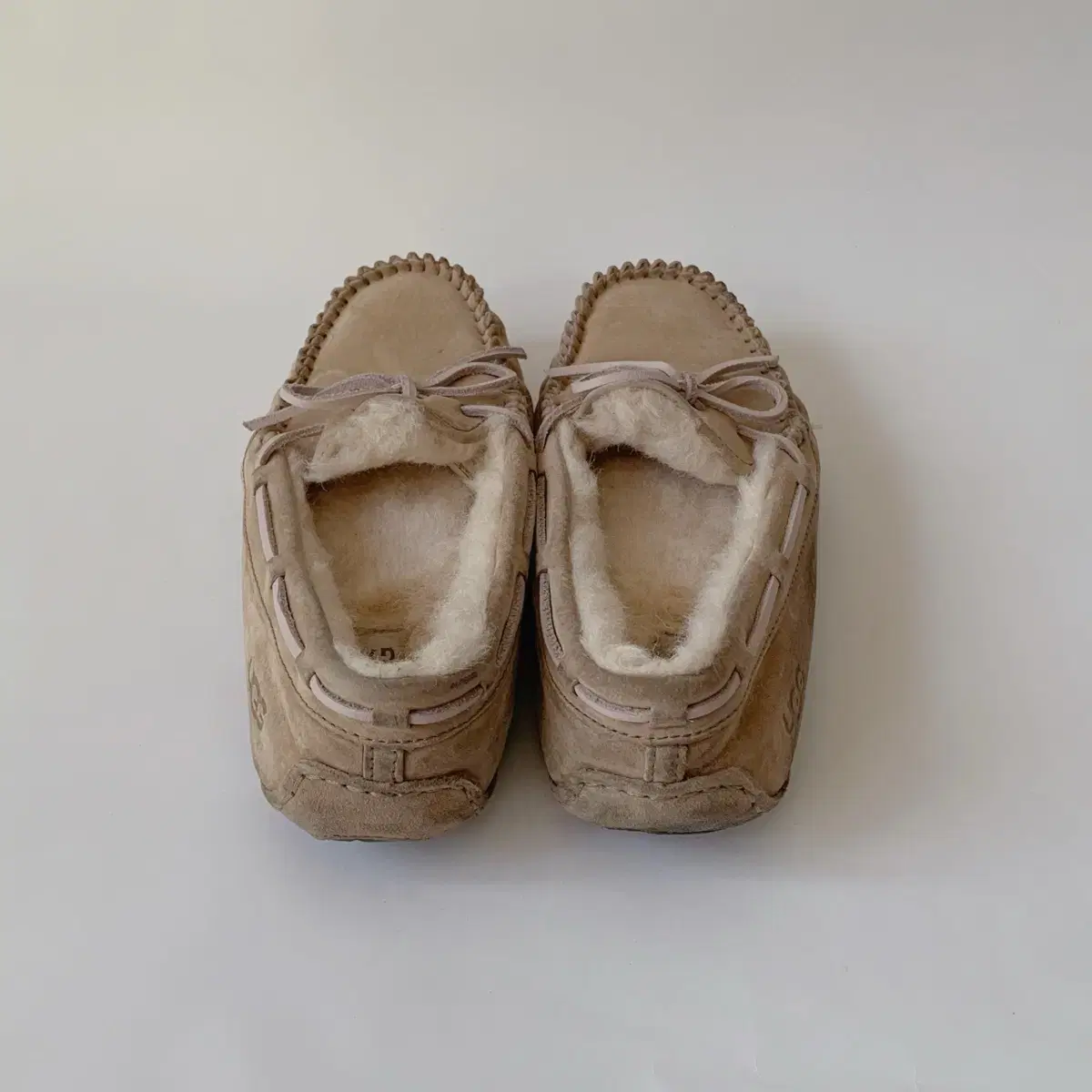 240 어그 Ugg 플랫슈즈