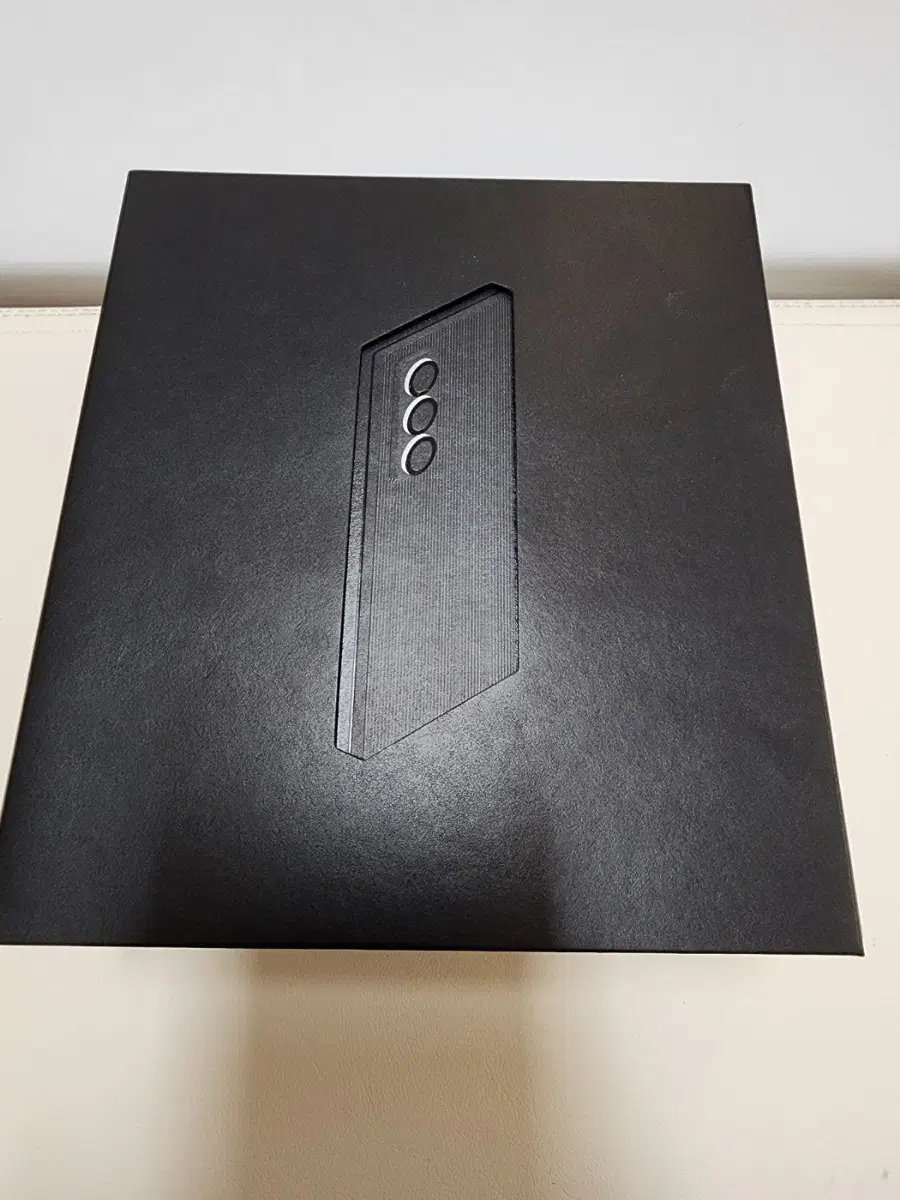 Fold6 SE Special Edition Black Unsealed Limited Edition