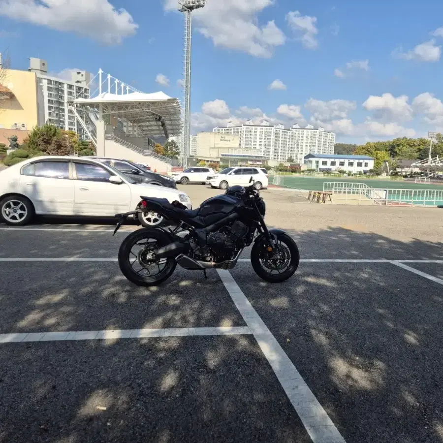 2023 cb650r 멧블랙 39xx