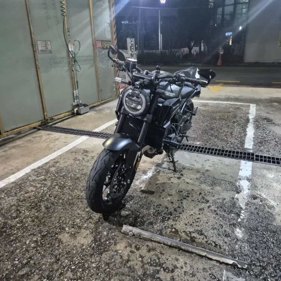 2023 cb650r 멧블랙 39xx