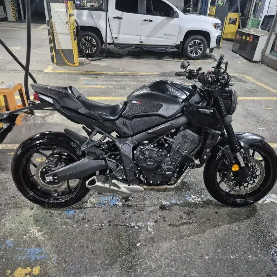 2023 cb650r 멧블랙 39xx