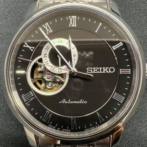 Seiko 4R39-00M0 오토매틱 시계