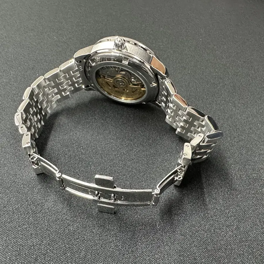 Seiko 4R39-00M0 오토매틱 시계