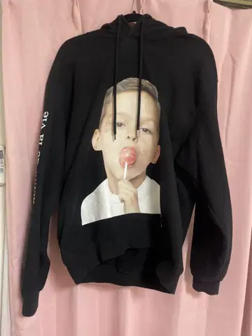 ACM DE LA VIE 아크메드라비 블랙 후드티