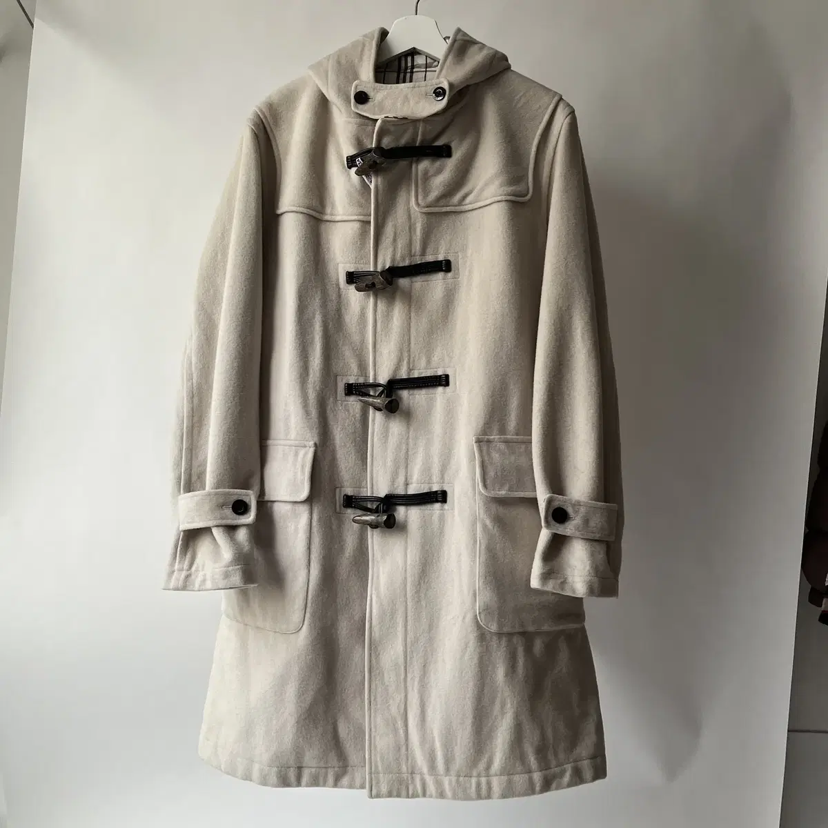 BURBERRY Cream wool Duffle coat 블랙라벨