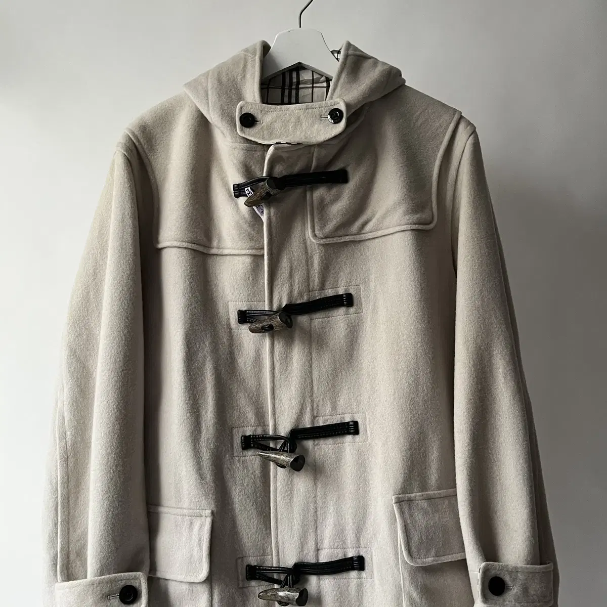 BURBERRY Cream wool Duffle coat 블랙라벨