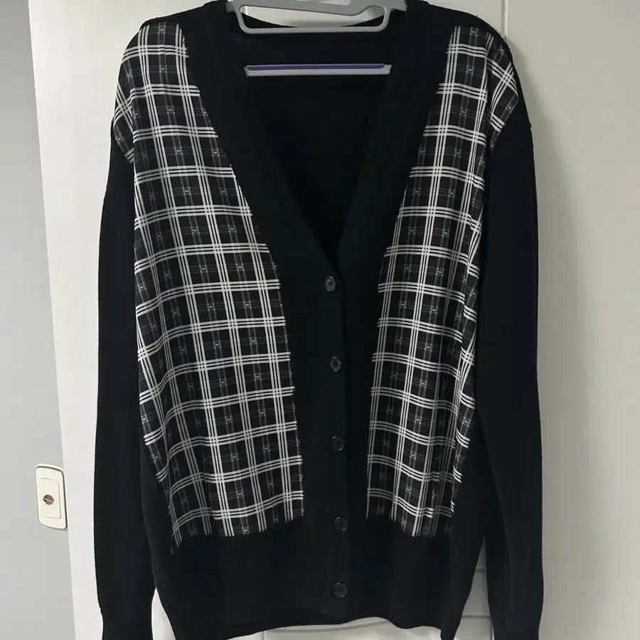 윤세 yunse Hatch Check Cardigan 가디건 openyy