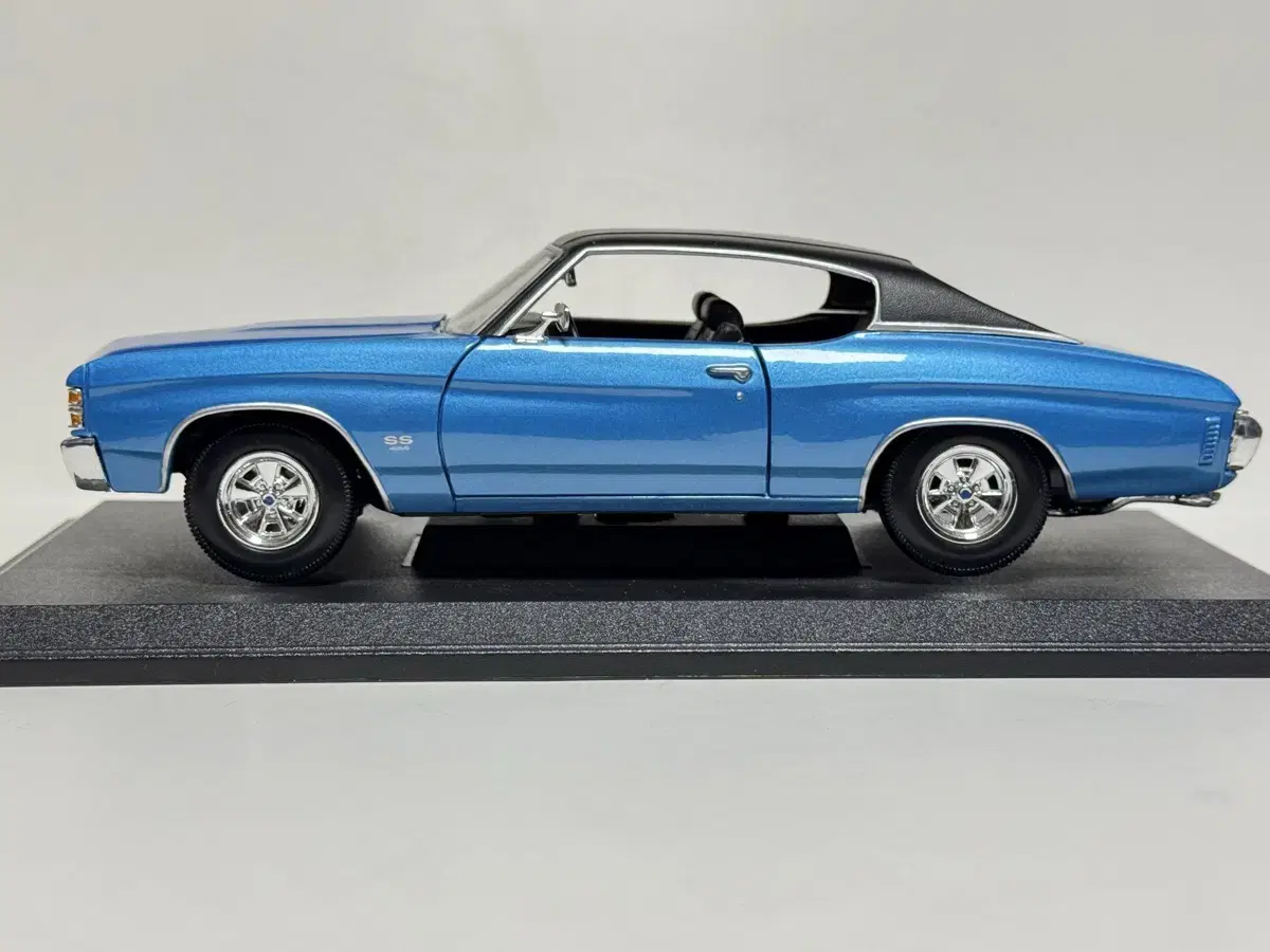 마이스토 1/18 Chevrolet chevelle SS454